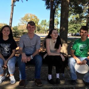 Meet your Posher, Sharon